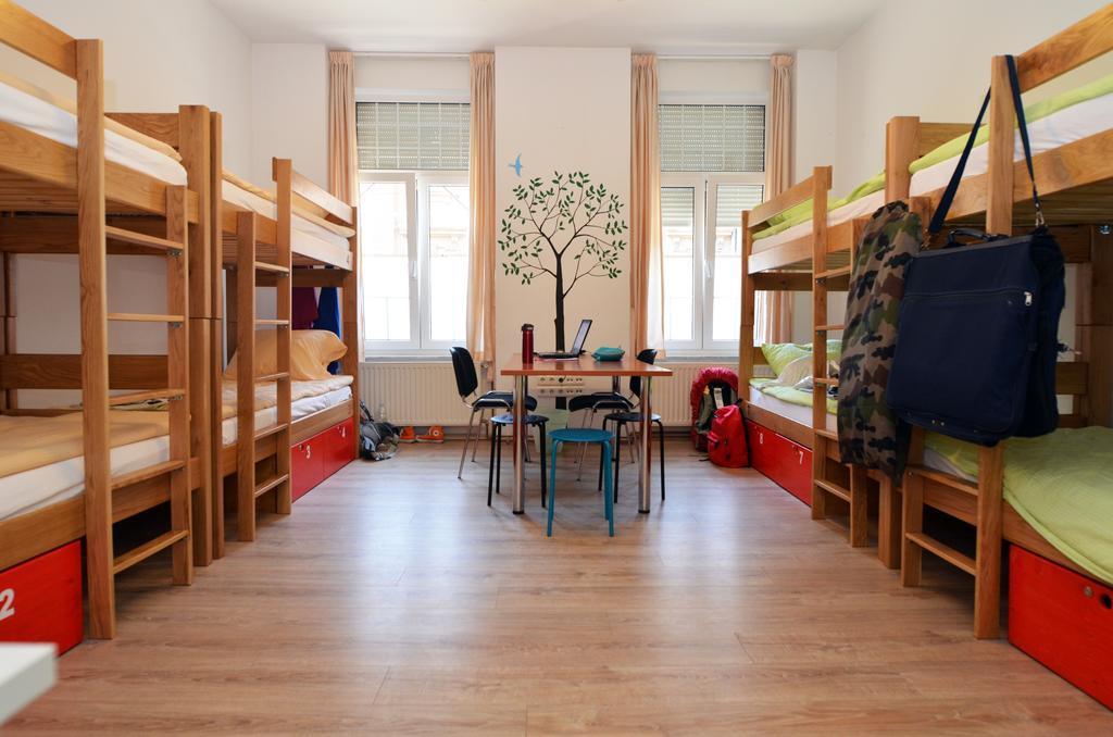 ホステル テムザ ザグレブ 部屋 写真